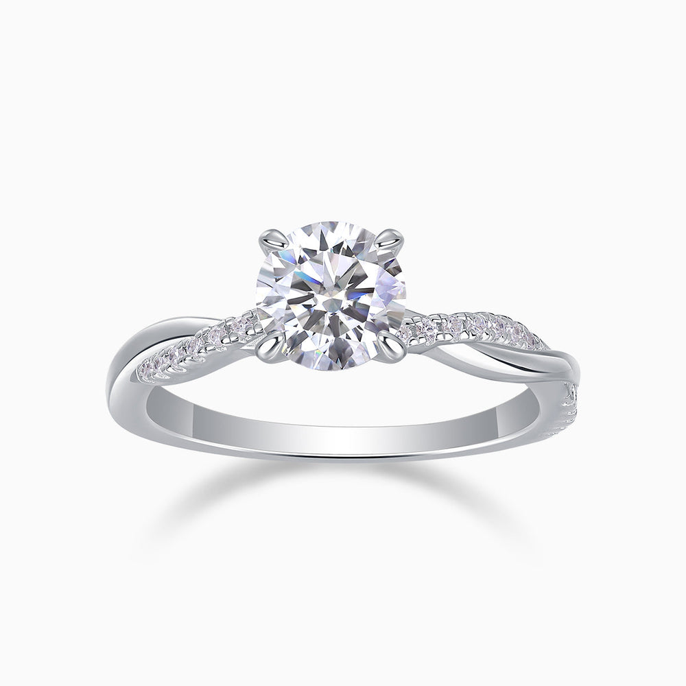 Round cut moissanite pavé wedding ring: round center stone, white-gold vermeil band