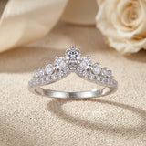 Moissanite wedding band white gold vermeil, side view of crown with clustered stones