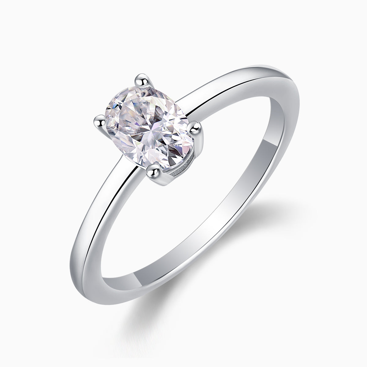 Ovaler Solitär-Moissanit-Ring in White-Gold-Vermeil, seitliche Ansicht der Zargen