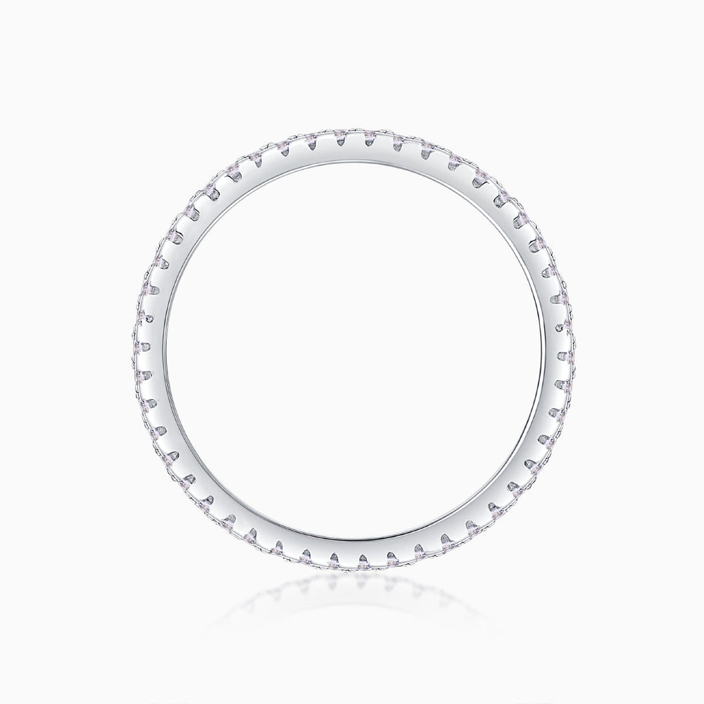 Three-row eternity band top view with pavé stones on outer rows