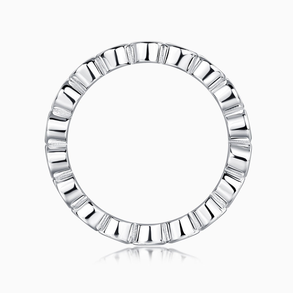 White gold vermeil eternity ring profile with prong-set round stones