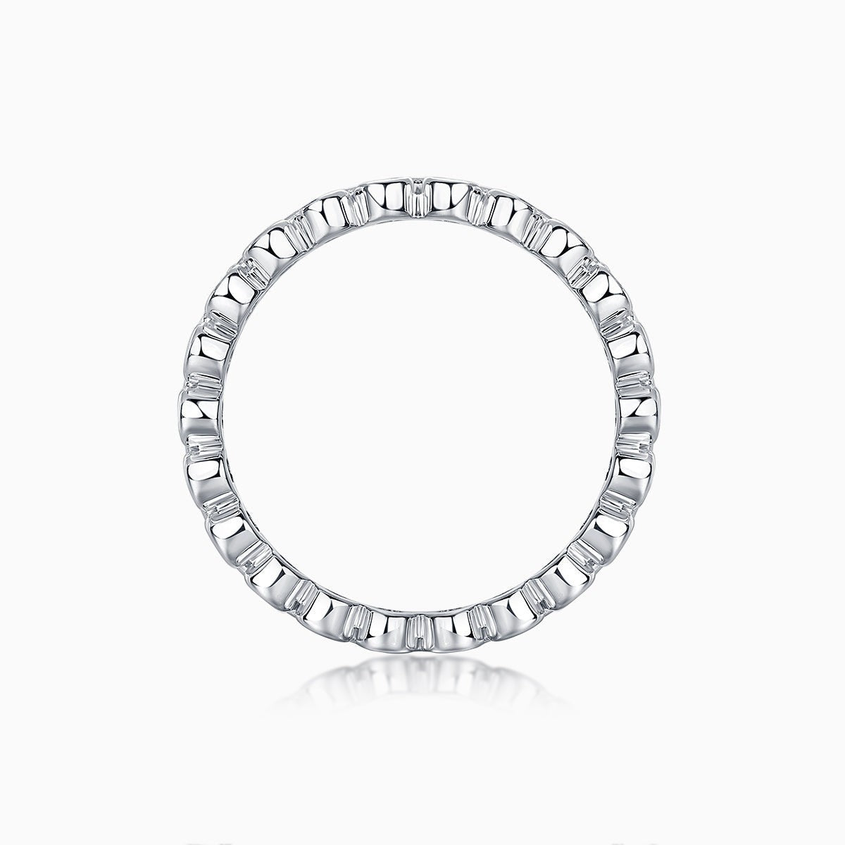 Three-Row Pavé Moissanite Wide Band, Draufsicht auf die Innenkante des breiten Rings